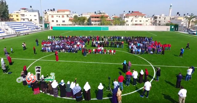  فيديو : اوبريت الصوت الوحد .. لوحة فنية ابداعية من اخراج ساجدة طه وبمشاركة الرئيس عادل بدير ومدارس البلدة 